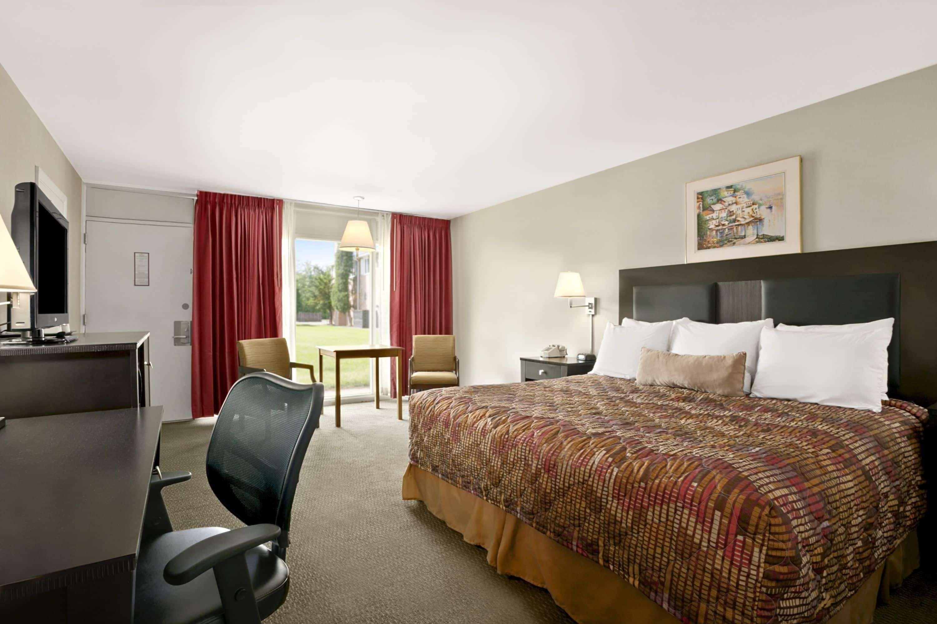 מלון Ramada By Wyndham וושינגטון מראה חיצוני תמונה